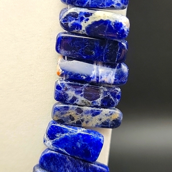 Sodalite Flat Slab 590 Cts Natural Gemstone Single Strand Beaded Necklace - Picture 4 of 11